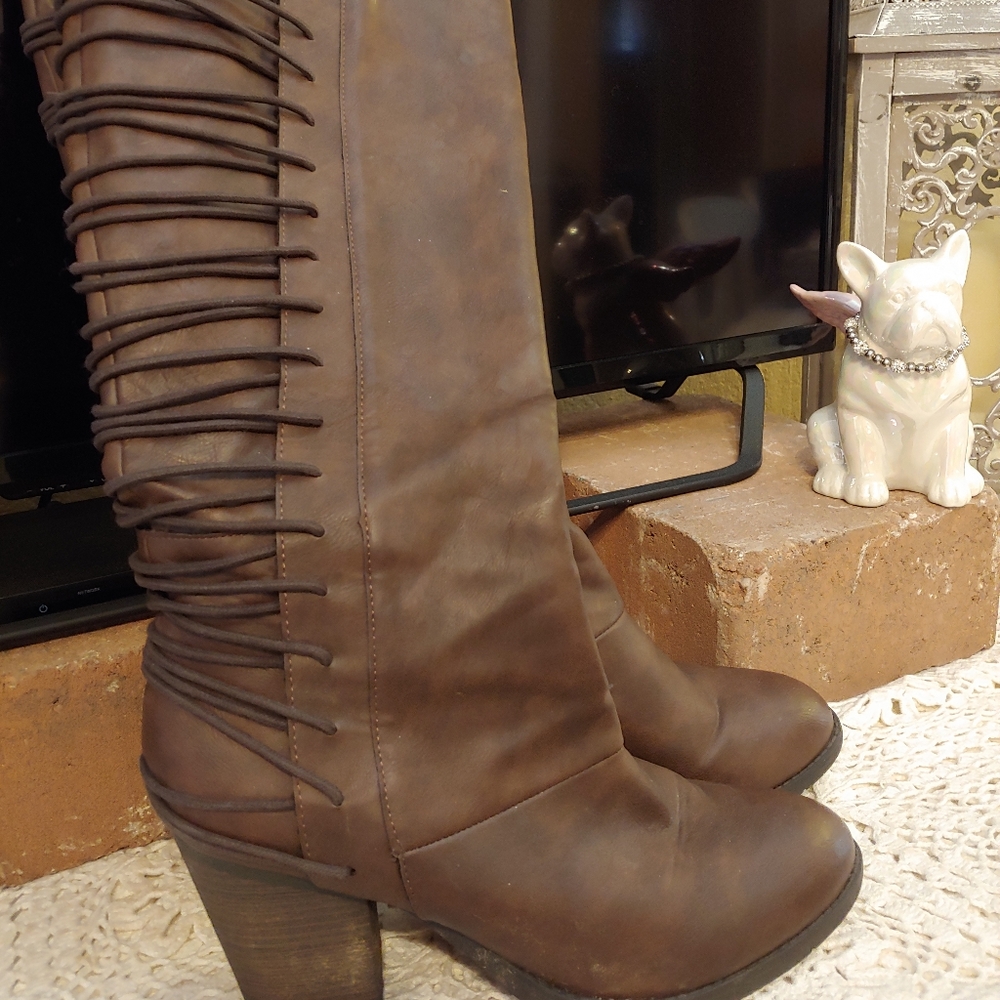 Knee High Brown lace up back boots